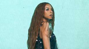 Ravyn Lenae rompe fronteiras em 'Blue Island'