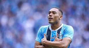Carlos Vinicius recebe proposta e Grêmio ganha preocupação