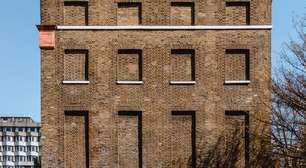 Em 1696, o rei da Inglaterra impôs um imposto sobre janelas; o que aconteceu em seguida não surpreendeu ninguém