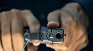 Maior acesso a armas aumentou violência política no Brasil, aponta socióloga