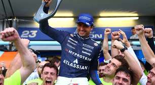 F1: Carlos Sainz renova com a Williams e completa dupla para 2027