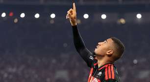Flamengo vence o Cruzeiro no Maracanã e garante vaga nas quartas da Libertadores
