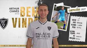 Pedrinho é rápido e Vasco vai atrás de zagueiro que atua na Alemanha