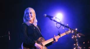 Phoebe Bridgers encanta com versão acústica de "Lithium", do Nirvana; ouça