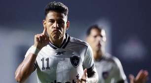 Botafogo encaminha venda de atacante