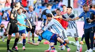 Fifa multa Argentina por faixa sobre Ilhas Falklands/Malvinas e suspende jogadores após briga na final da Copa do Mundo