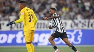 Danilo Pereira aproveita má fase de Arthur Cabral e pede passagem