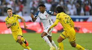 Mirassol domina, mas cai nos pênaltis para LDU, que enfrenta Palmeiras