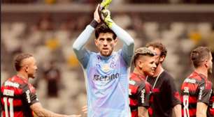A publicação do Flamengo direcionada ao goleiro Rossi