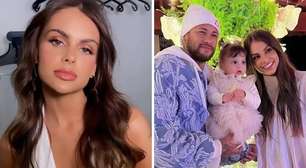 Amanda Kimberlly faz as malas e deixa o país com filha de Neymar; saiba por que