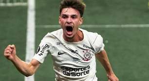 Bidon destaca união do Corinthians após expulsão: "Lutamos até o fim"
