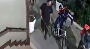 Entregador suspeito de envolvimento em espancamento que matou ciclista se entrega à polícia