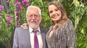Carlos Alberto de Nóbrega fala sobre diferença de idade e se declara para Renata: "Mil vezes"