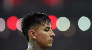 Boxeadora grega viraliza na torcida do Flamengo por parecer com jogador