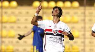 Jogador do São Paulo marca gol após tragédia