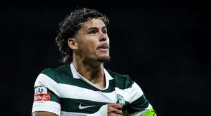 Goleiro brasileiro marca contra, e Sporting dorme líder do Português