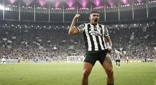 Tiquinho Soares encaminha retorno ao Botafogo