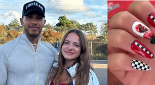 Fã brasileira pinta as unhas com rosto de Hamilton, e piloto fica impressionado com a homenagem