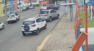 Acidente entre carro e ambulância do Samu deixa paciente morto e três socorristas feridos em Passo Fundo