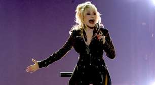Dolly Parton atualiza fãs sobre seu estado de saúde: "Ainda estou me recuperando, ainda estou trabalhando"