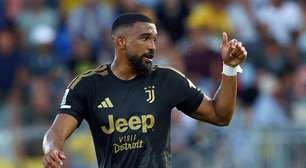 Juventus vence Frosinone fora de casa e estreia com vitória na Série A