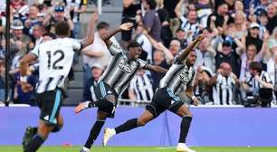 Nos descontos, Liverpool arranca empate com o Newcastle