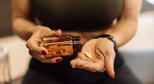 Existe horário certo para tomar suplementos? Veja o que diz especialista