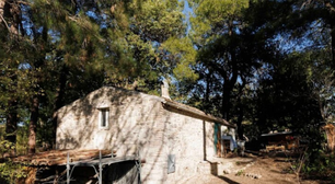 Família queria viver exclusivamente de energia solar, água de poço e uma horta: até que um tribunal italiano decidiu retirar a guarda dos três filhos