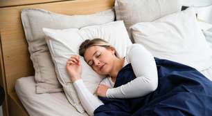 Dormir pouco atrapalha a perda de peso? Especialistas explicam o impacto do sono no emagrecimento