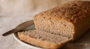 Parece um pão comum, mas não leva farinha: a receita de atum rica em proteínas que ajuda a segurar a fome