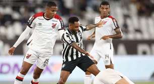 Athletico vence o Botafogo e entra de vez na briga pelo título do Brasileirão