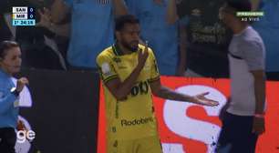 Santos é denunciado no STJD após cusparada de torcedor em jogador do Mirassol; veja a possível pena