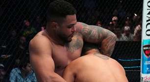 VÍDEO: Promessa do Brasil apaga parceiro de Malhadinho em segundos, impressiona Dana White no Contender Series e ganha contrato com o UFC