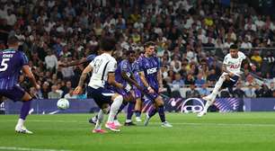 Sávio faz primeiro gol pelo Tottenham e participa de goleada na Copa da Liga