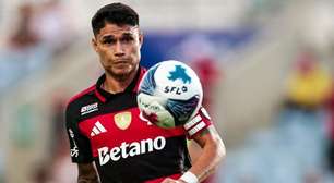 Luiz Araújo discute com torcedor do Flamengo