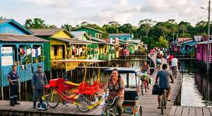 Sem carros ou motos desde 2002, cidade no Pará construída sobre palafitas tem as ruas feitas de passarela e usa até bici-ambulância: conheça Afuá, a "Veneza da Amazônia" onde o principal meio de transporte é a bicicleta