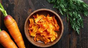 Chips de cenoura no micro-ondas: crocantes em poucos minutos