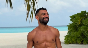 Lançado no séc. XXI em Dubai, este perfume árabe unissex refrescante de limão-siciliano, toranja, bergamota e pimenta-rosa se tornou o meu favorito para acordar e na hora de dormir
