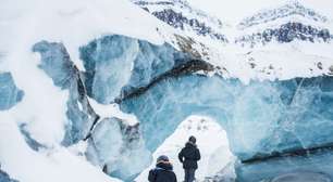 A cidade na Noruega onde "é proibido morrer": por causa do frio congelante que impede a decomposição do solo, o cemitério local foi fechado e doentes em estado terminal precisam ser levados para fora da ilha