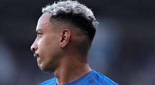 Matheus Pereira interrompe jornalista por crítica a Wesley; veja