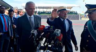 Lula deixa evento nas Forças Armadas sem responder sobre Lulinha e Marcola