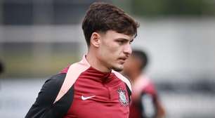 Breno Bidon sofre trauma no joelho e desfalca treino do Corinthians