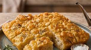 Focaccia sem sova: fácil, fofinha e cheia de bolhas