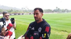 Danilo minimiza rumores no Flamengo e fala em renovar para 2027
