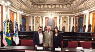 Tá Na História celebra 10 anos com nova sala multimídia no Centro do Rio