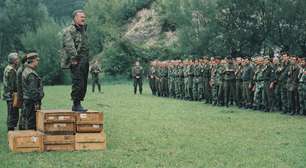 Ratko Mladic, o 'carniceiro dos Bálcãs' e ex-chefe militar dos sérvios da Bósnia, morre aos 84 anos