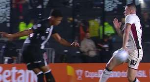 Barros é expulso e decisão gera polêmica em Vasco x Vitória
