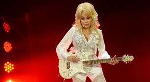 Petição para renomear o aeroporto de Nashville em homenagem a Dolly Parton ultrapassa 100 mil assinaturas