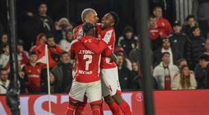Com sofrimento, Santa Fe derruba River Plate nos pênaltis e pega o Vasco na Sul-Americana