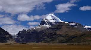 Avalanche no Nepal e Tibete deixa cerca de 100 peregrinos desaparecidos; entenda a fé na 'montanha proibida'